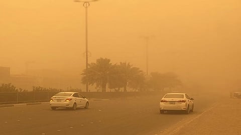 رياح نشطة وأتربة
