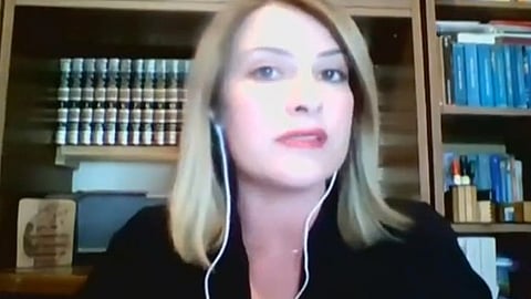 الدكتورة خلود الدمشقي، المحاضرة في الدراسات الشخصية