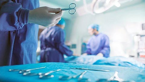 الفريق الطبي