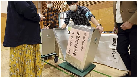 الناخبون اليابانيون يبدأون التصويت في الانتخابات البرلمانية