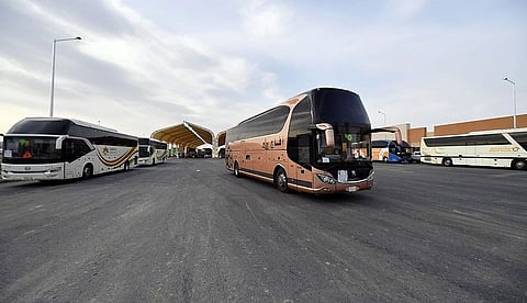 وصول حجاج إلى المدينة المنورة