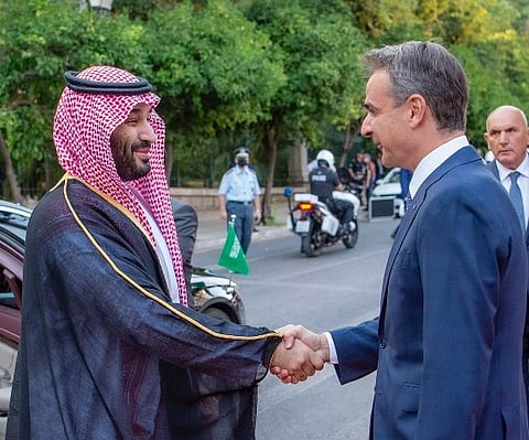 ولي العهد: المملكة ستبحث التعاون مع اليونان في مجال مشروعات الهيدروجين الأخضر