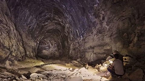 ماكر الشاهين.. تجربة ثرية في أغرب كهوف الجزيرة العربية