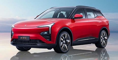 سيارة هينشي الكهربائية