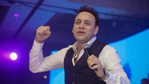 مصطفى قمر