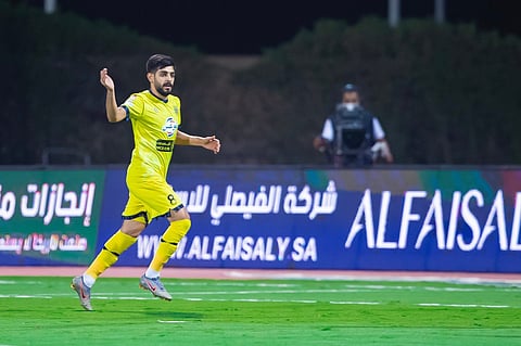 التعاون يرفض التفريط في خدمات النابت