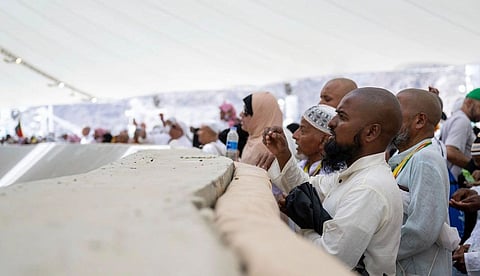 حجاج بيت الله الحرام