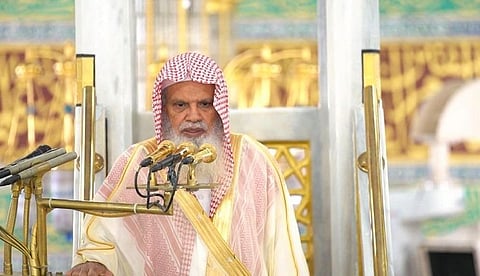 إمام وخطيب المسجد النبوي الشيخ علي الحذيفي