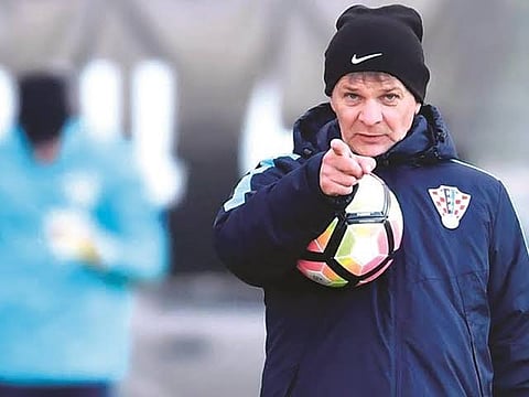 ميشا مدرب العربي الكويتي