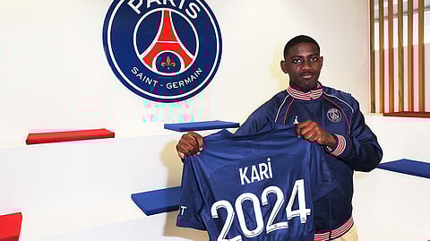 سان جيرمان يؤمن بقاء كاري