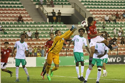 أخضر الناشئين يخسر أمام مصر بثلاثية نظيفة في كأس العرب