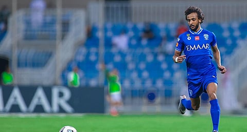 الإصابة تبعد ياسر الشهراني عن مبارة الهلال والشعلة