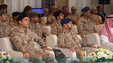 القوات البحرية الملكية تقيم مراسم استقبال رسمية لسفينة جلالة الملك «الجبيل»