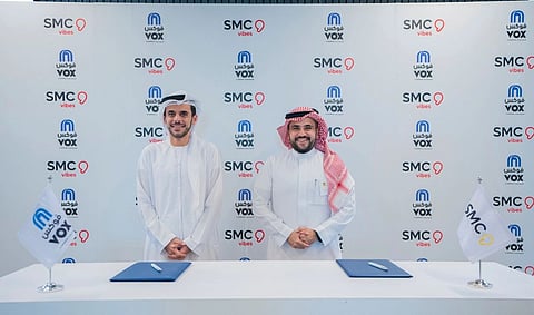 قيع اتفاقية شراكة بين SMC وفوكس سينما