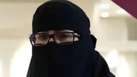 الطبيبة عفاف