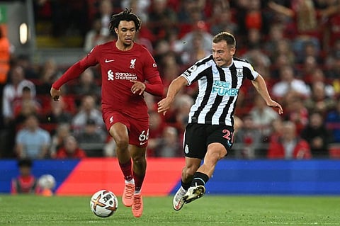 ليفربول ينتزع فوزًا صعبًا أمام نيوكاسل في الوقت القاتل