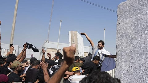 تطورات خطيرة بالعراق.. اشتباكات في بغداد والبعثة الأممية تحذّر: مصير الدولة على المحكّ