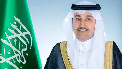 وزير النقل والخدمات اللوجستية المهندس
ـ صالح بن ناصر الجاسر