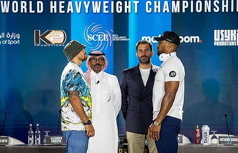 أوسيك وجوشوا وجهًا لوجه في جدة