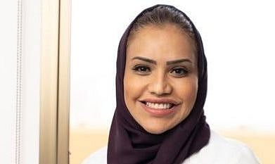 استشارية الأمراض الجلدية، د. نجلاء عبدالله الدوسري