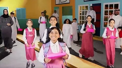 طلاب في الفصول الدراسية