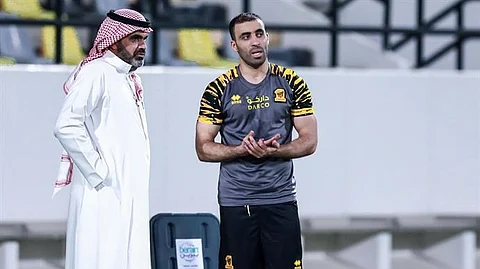 رسميًا.. لجنة «الاحتراف» تعلن إيقاف حمدالله وحامد البلوي وتمنع الاتحاد من القيد