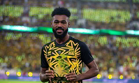 لجنة الاحتراف تعلن إيقاف مهند الشنقيطي لمدة شهرين وتغريم الاتحاد 300 ألف ريال