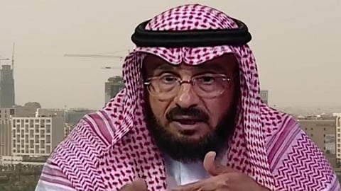 استشاري طب الأطفال والأمراض الوراثية الدكتور عيسى