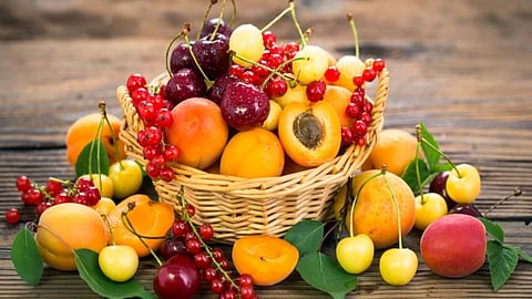 فاكهة صيفية