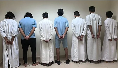 شرطة الرياض تقبض على 7 أشخاص تشاجروا في مكان عام