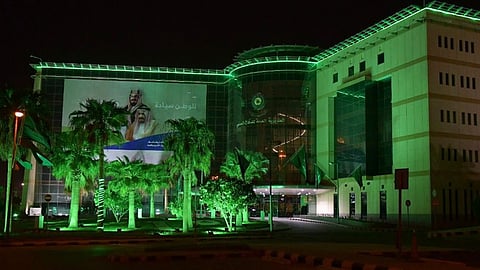 مباني الدفاع المدني باللون الأخضر