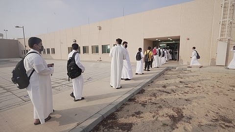 تعليق الدراسة الحضورية