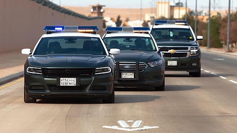 القبض على شخص لنقله 7 مخالفين لنظام أمن الحدود في قلوة