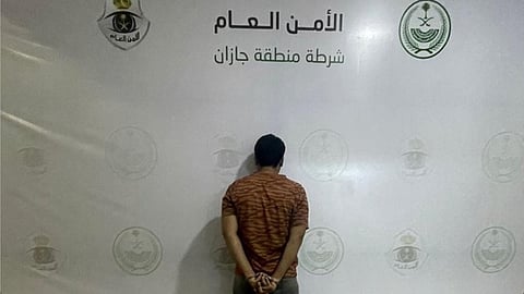 القبض على مقيم بحوزته 100 كيلو من القات المخدر بمحافظة الدائر