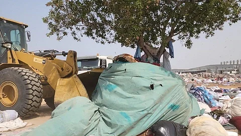 مصادرة 18 طنًا من الملابس المستعملة