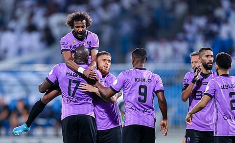 الهلال يفوز على الوحدة بثلاثية نظيفة في الدوري السعودي