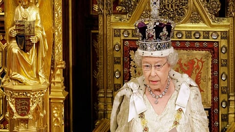 الملكة إليزابيث