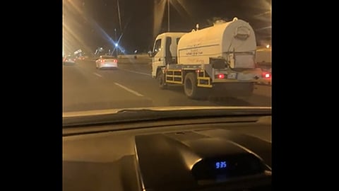 الشاحنة المسرعة