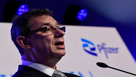 ألبرت بورلا الرئيس التنفيذي لشركة فايزر