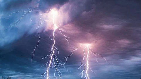 أمطار رعدية