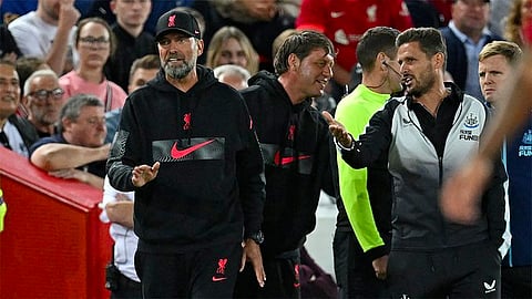 الاتحاد الإنجليزي يراجع لقطات مباراة ليفربول ونيوكاسل