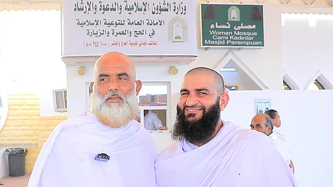 معتمرون: توظيف التقنية في توعية ضيوف الرحمن يترجم التطور الهائل بالتحول الرقمي