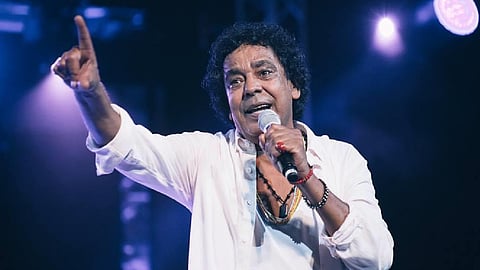 أبرز المحطات الفنية في حياة محمد منير