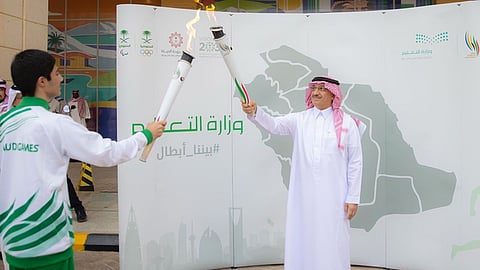 التعليم والشعلة الأولمبية