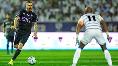 الهلال يهزم الطائي