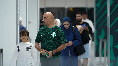 الجمهور السعودي في منفذ سلوى
