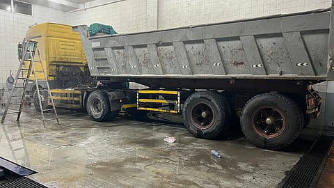 مغسلة سيارات