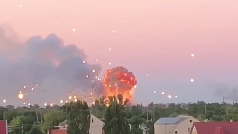 انفجار مخزن أسلحة