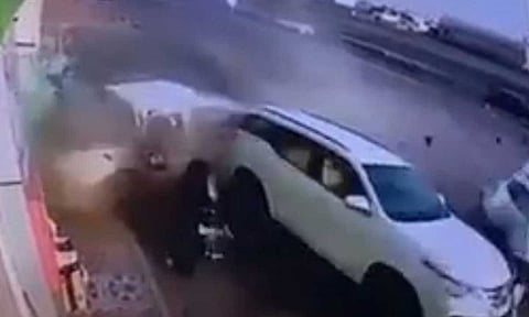 ضبط قائد مركبة متهور تسبب في إصابة 3 أشخاص بالمدينة