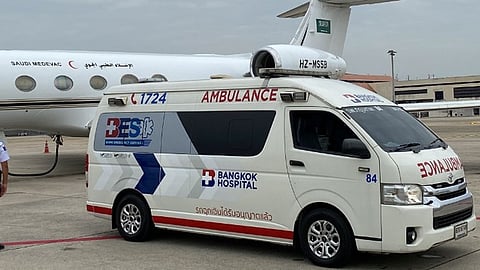 جانب من عملية نقل المواطن